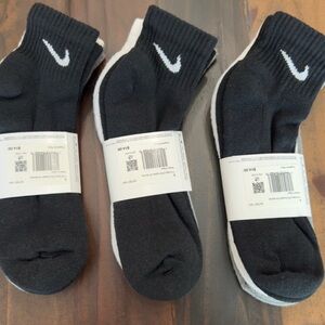 Nike Everyday Cotton Cushioned DRI-FIT
Ankle Socks 3 3Packs Black White Gray